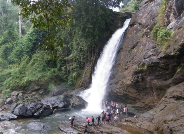 Soochipara Falls Trip Packages